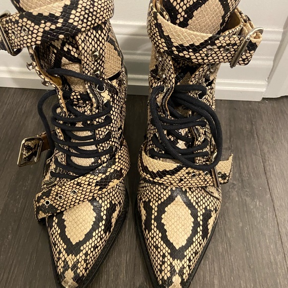 Chloe boots for sale work twice - Picture 3 of 3
